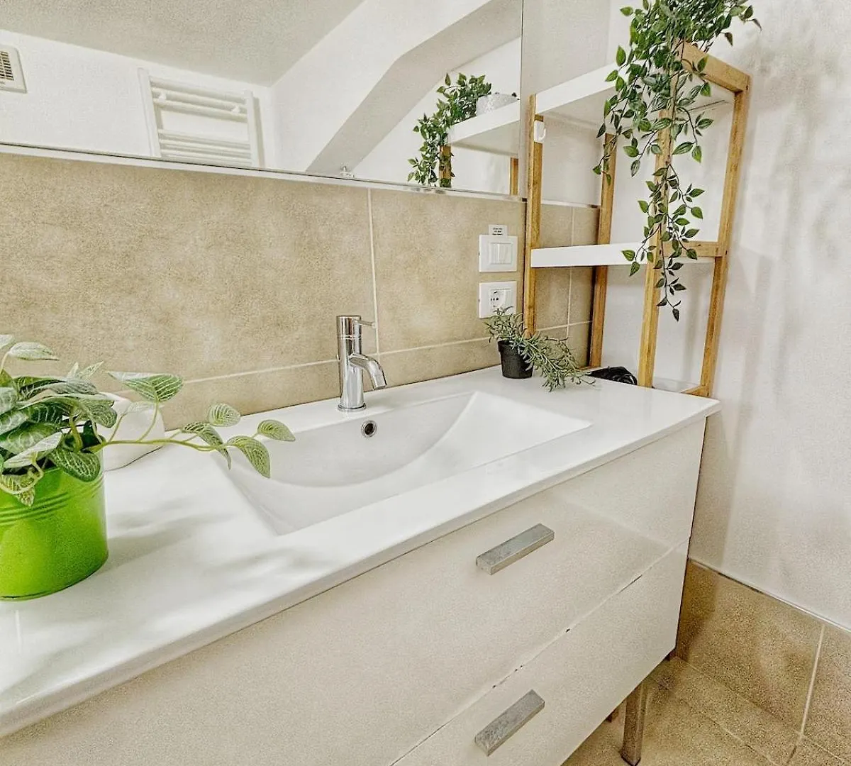 Cozy Basement Apartment Navigli Milán
